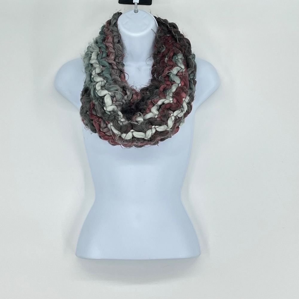 Chunky Knit Infinity‎ Scarf Loop Yarn Burgundy Gray Teal White Made in Italy